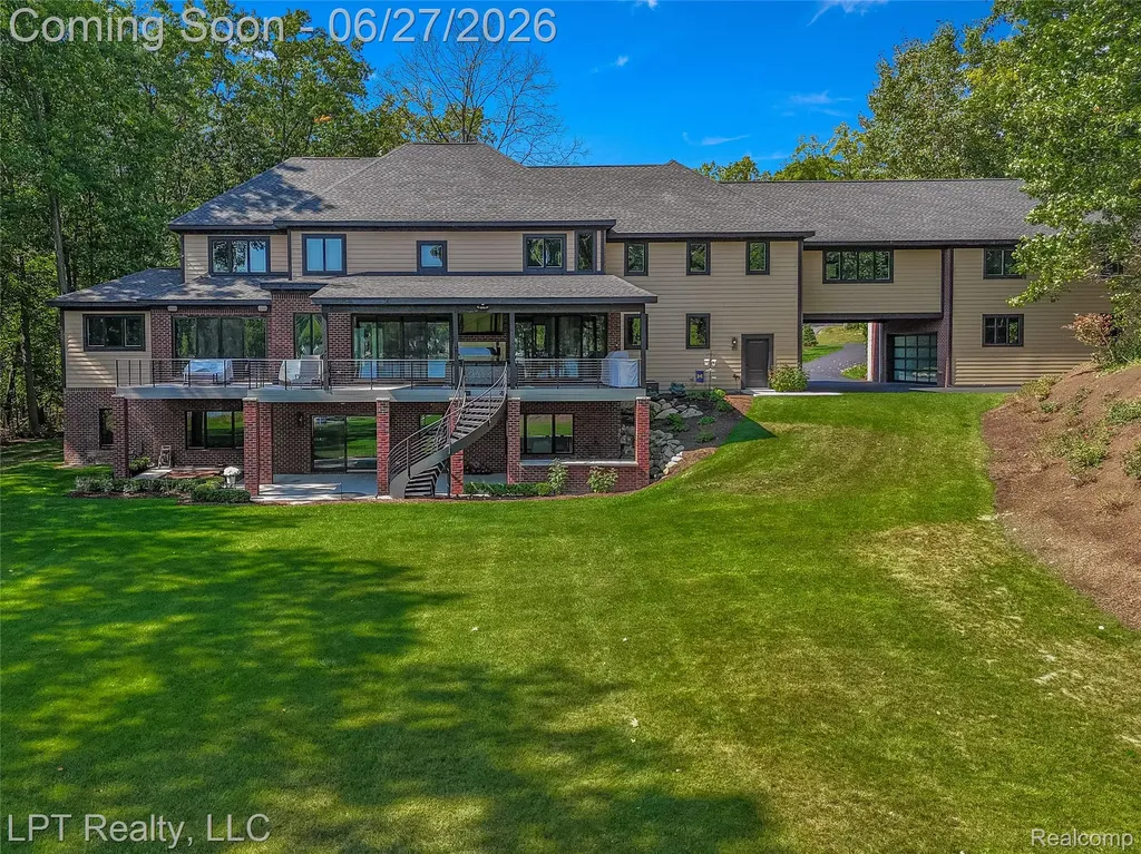 5029 Forest Valley Drive Independence Charter Township MI 48348
