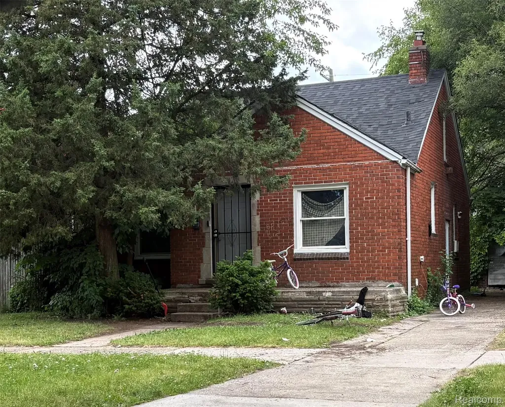 18609 Strasburg Street Detroit City MI 48205