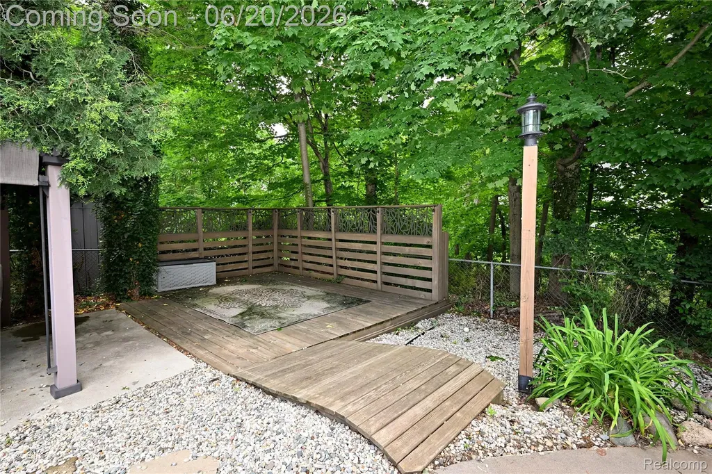 31310 Foxboro Way Beverly Hills Village MI 48025