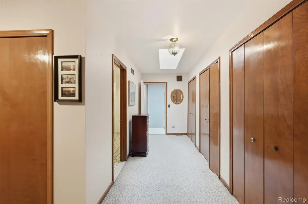 11034 Grand River Road Green Oak Township MI 48116