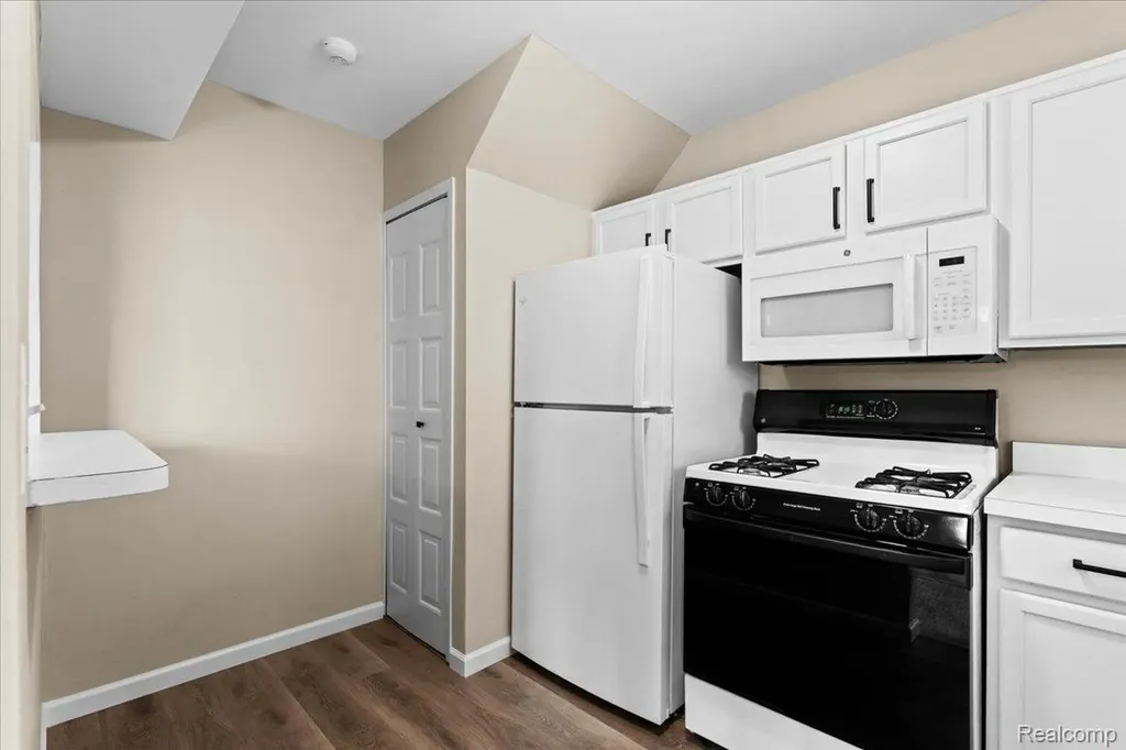 1603 Orchard Drive Canton Charter Township MI 48188