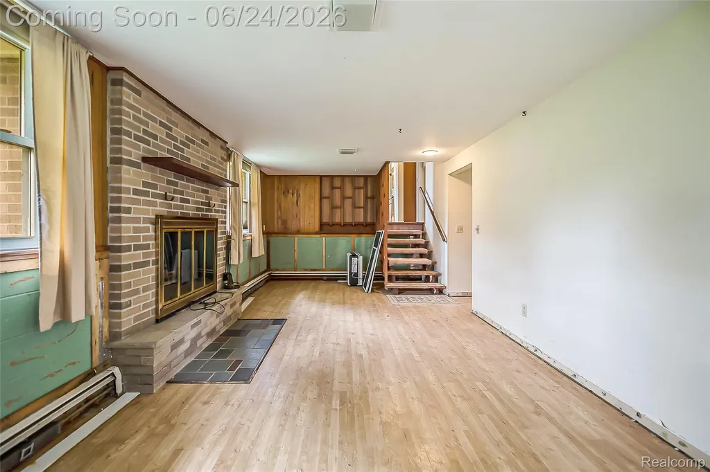 1165 Camelot 1165 Camelot Drive Putnam Township MI 48169