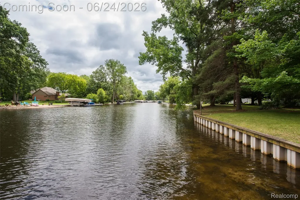 1165 Camelot Drive Putnam Township MI 48169