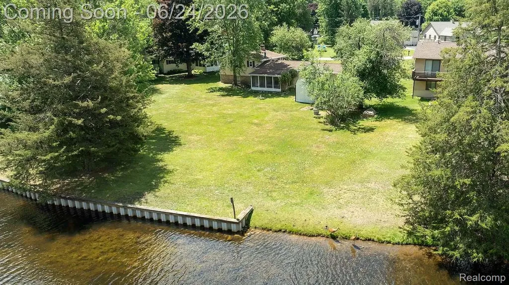 1165 Camelot Drive Putnam Township MI 48169