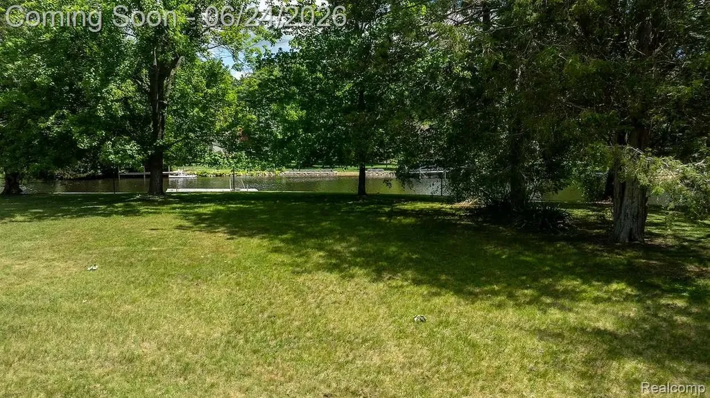 1165 Camelot Drive Putnam Township MI 48169