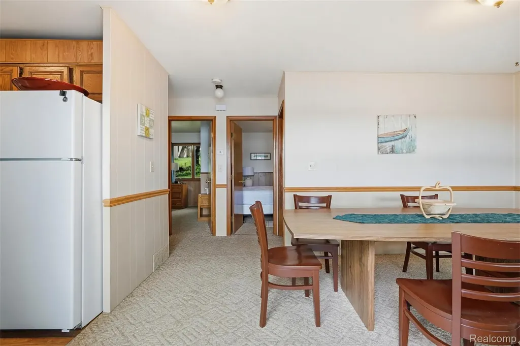 11044 Grand River Avenue Green Oak Township MI 48116