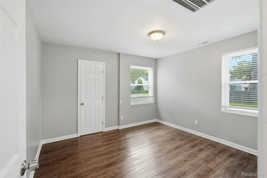 3050 Grayson Street Ferndale City MI 48220