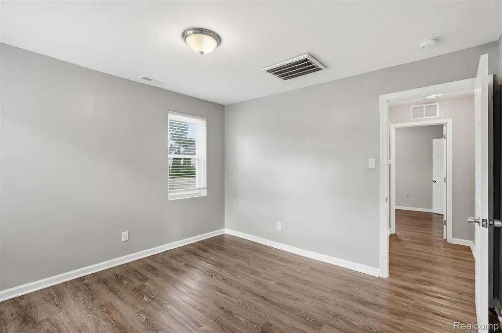 3050 Grayson Street Ferndale City MI 48220