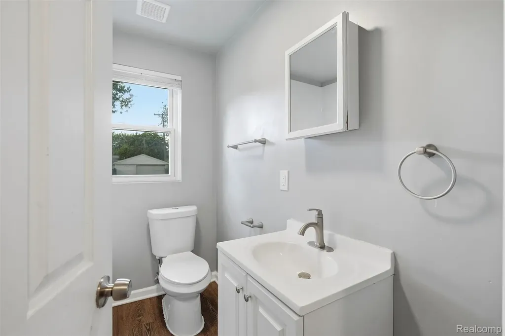 3050 Grayson Street Ferndale City MI 48220