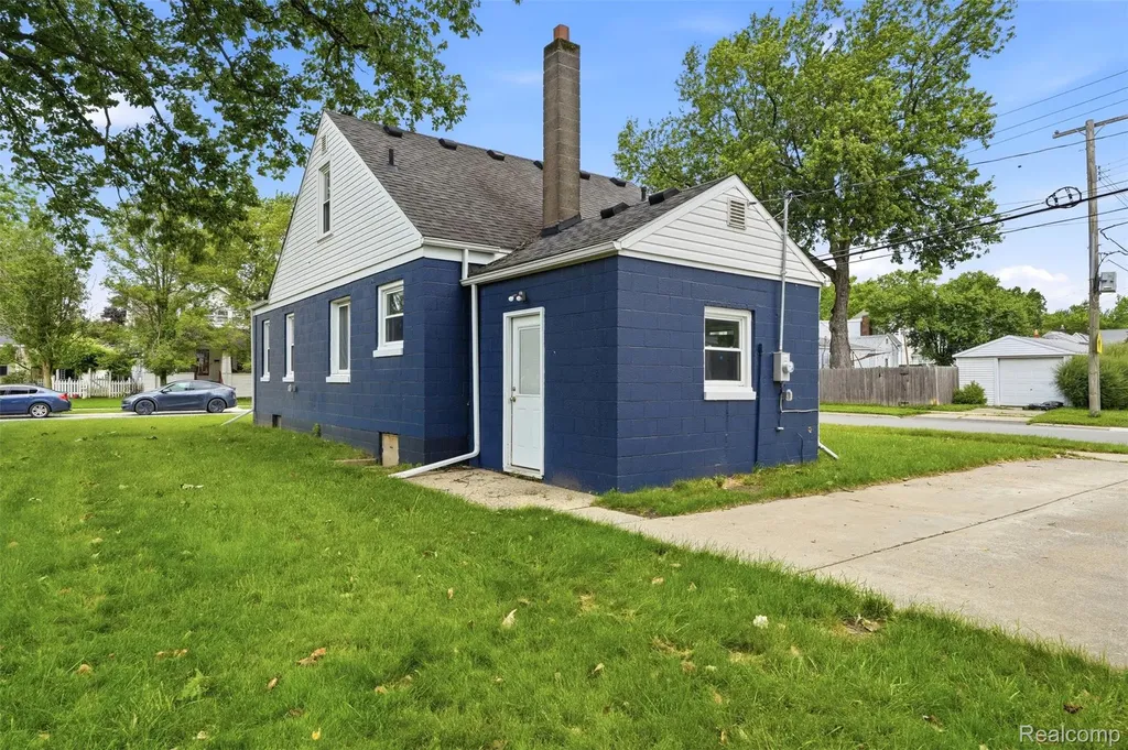 3050 Grayson Street Ferndale City MI 48220