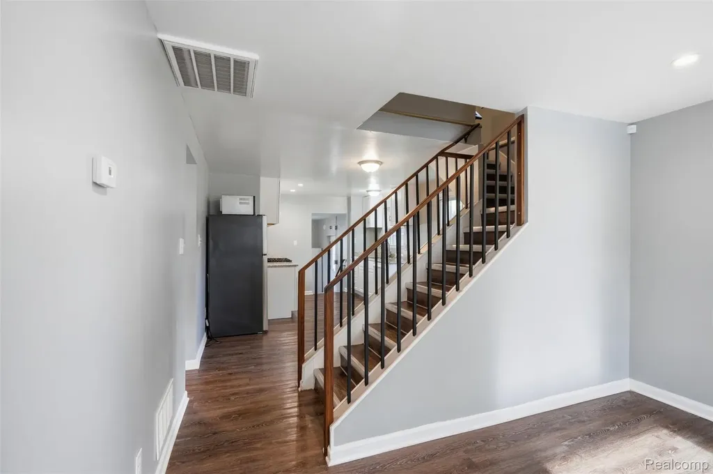 3050 Grayson Street Ferndale City MI 48220