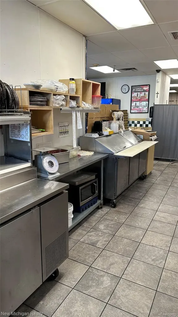 2960 S Rochester Road Rochester Hills City MI 48307