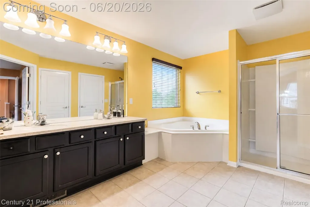 45248 Bartlett Drive Novi City MI 48377