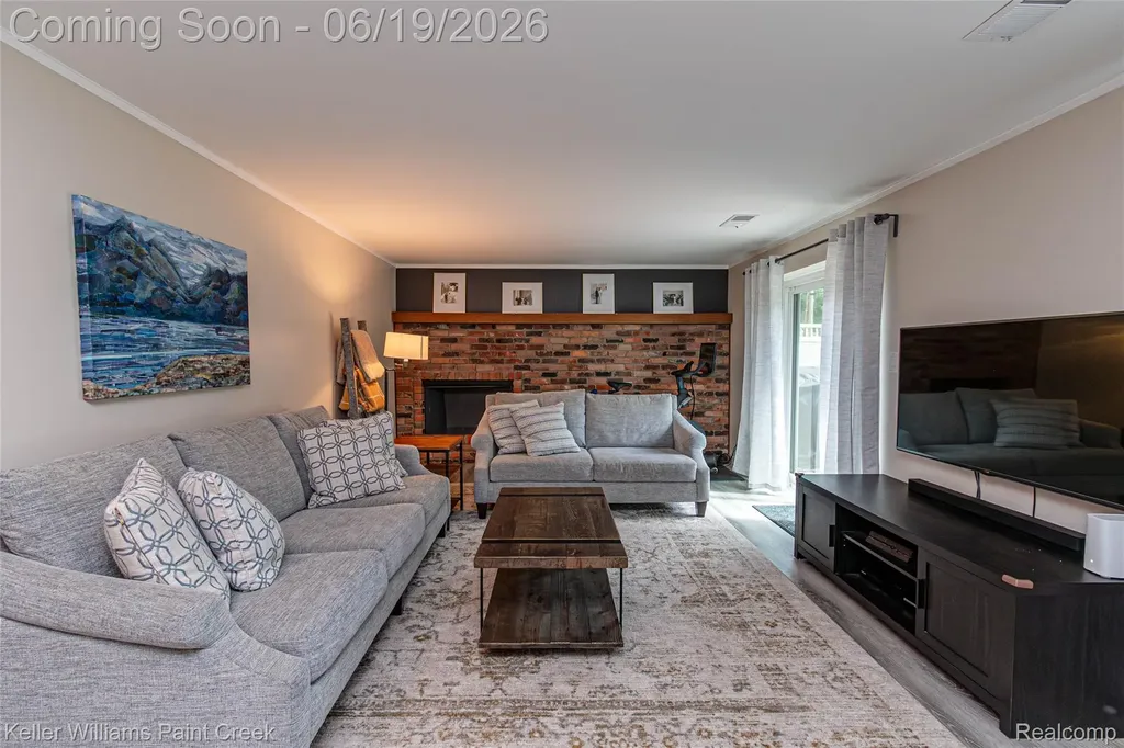 7093 Stonebrook Road West Bloomfield Charter Township MI 48322