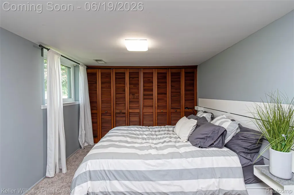 7093 Stonebrook Road West Bloomfield Charter Township MI 48322