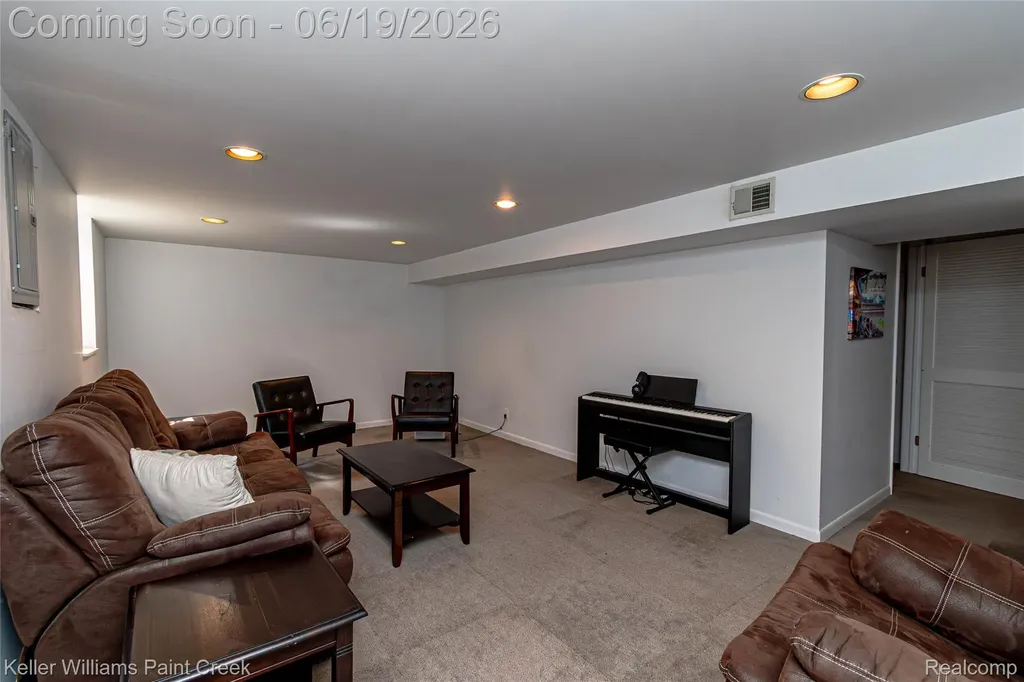 7093 Stonebrook Road West Bloomfield Charter Township MI 48322