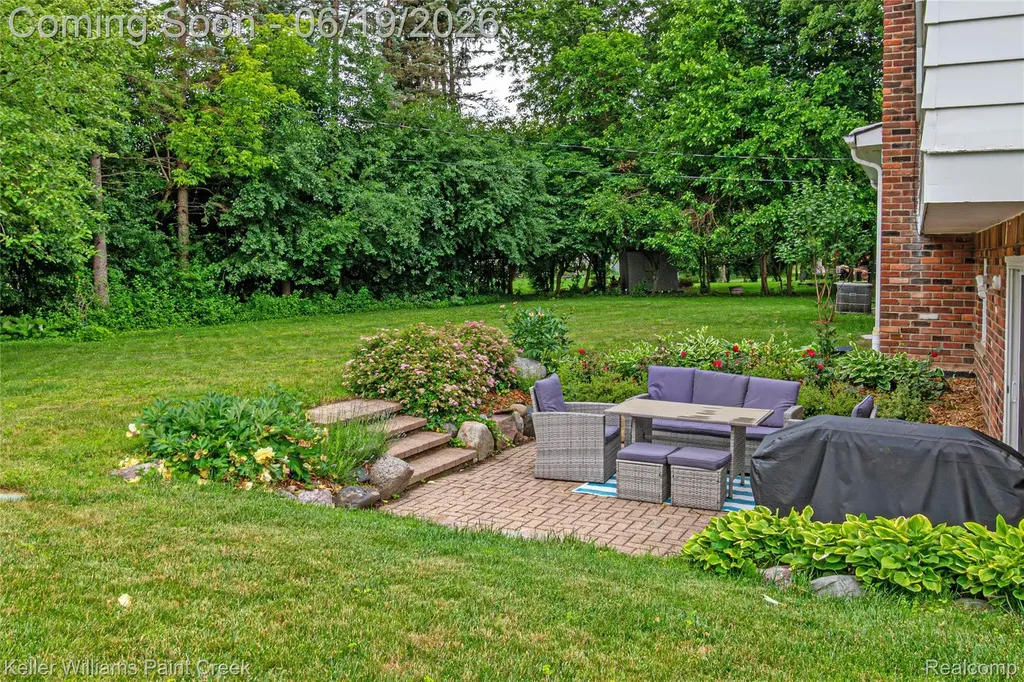 7093 Stonebrook Road West Bloomfield Charter Township MI 48322
