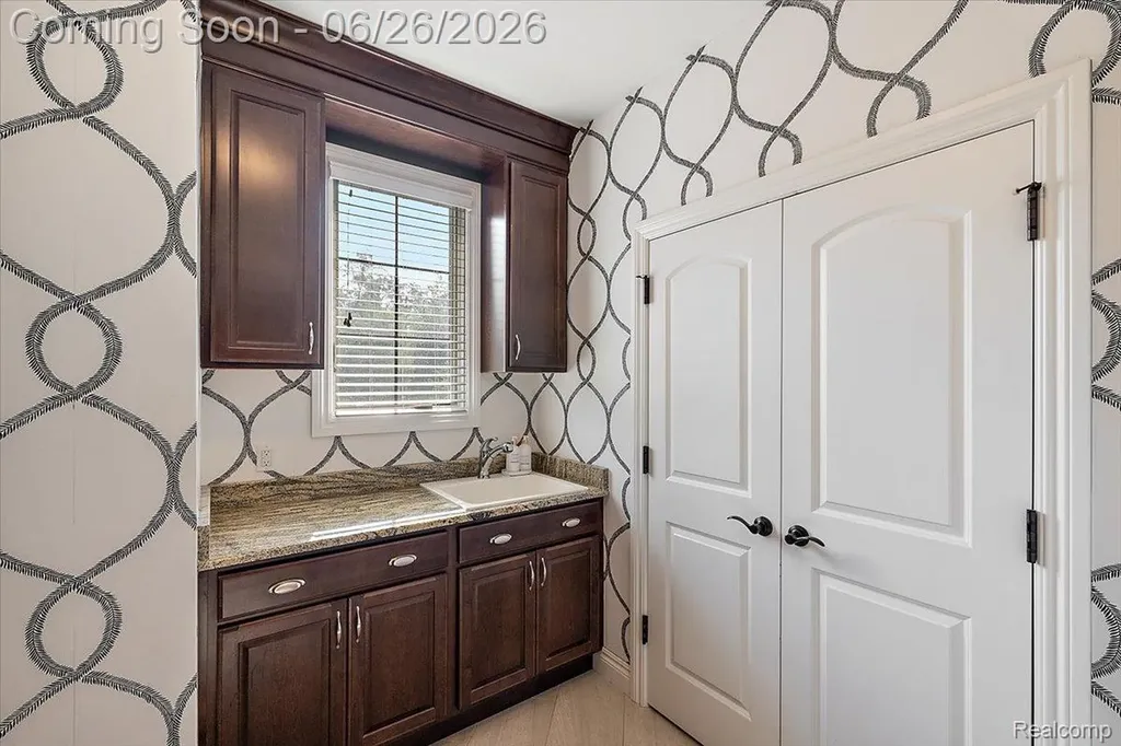 3071 Emeraude Court Oakland Charter Township MI 48306