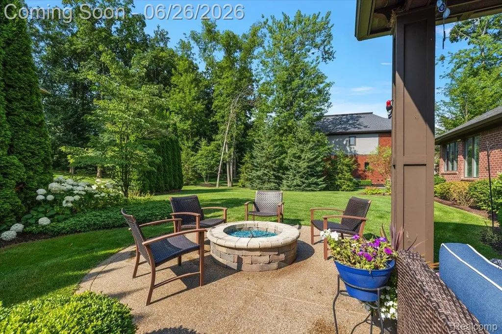3071 Emeraude Court Oakland Charter Township MI 48306