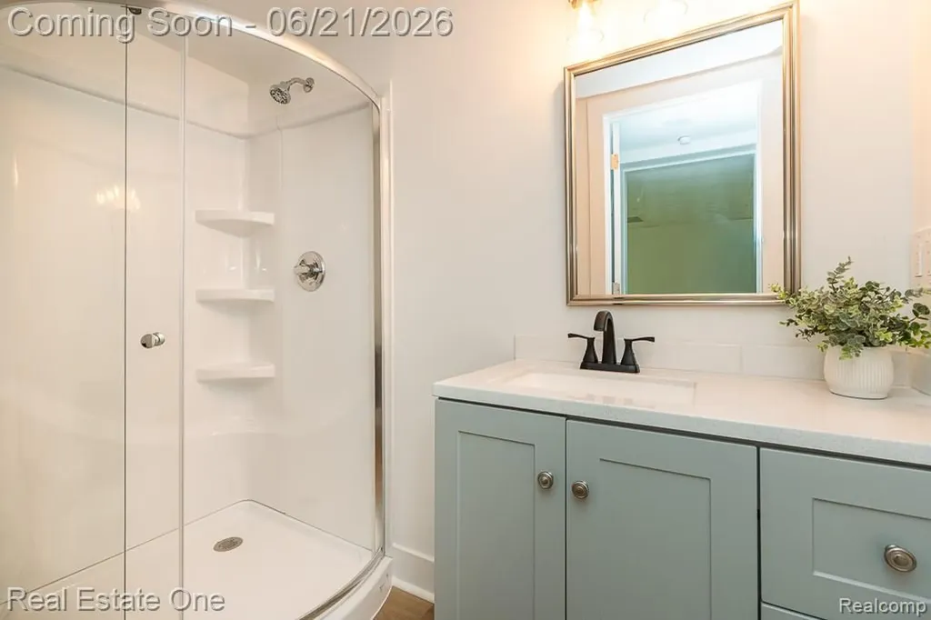 1430 Stockport Drive Rochester Hills City MI 48309