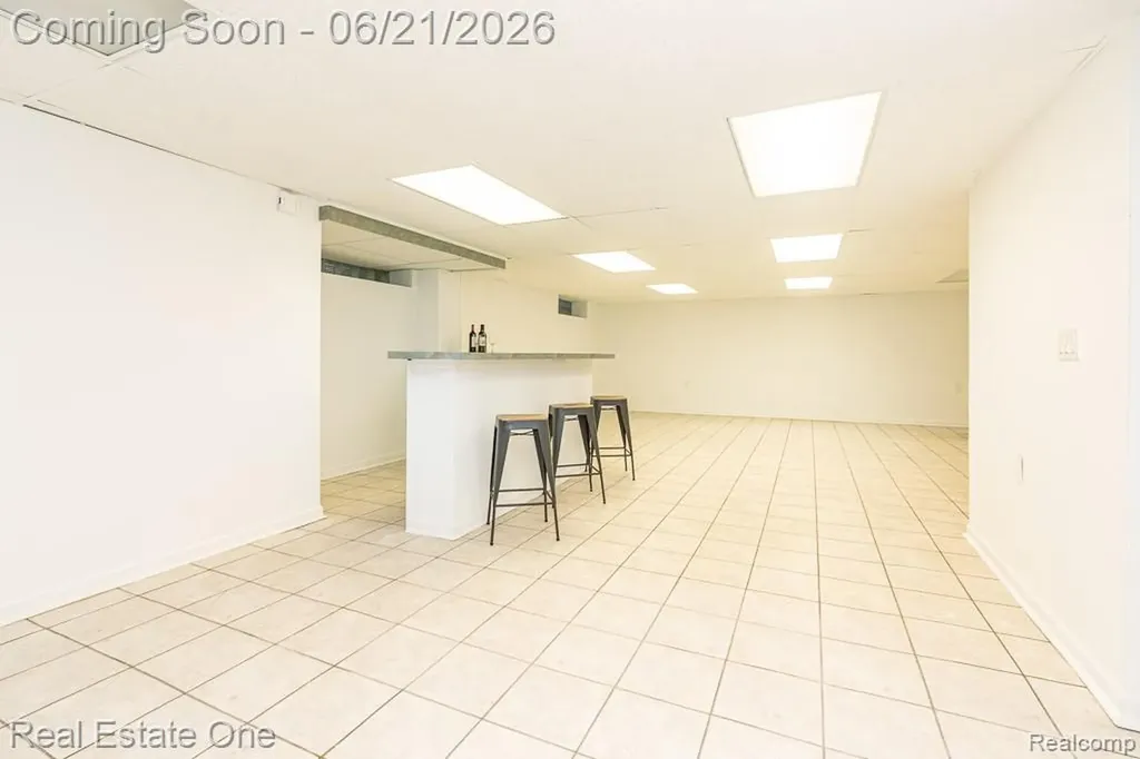 1430 Stockport Drive Rochester Hills City MI 48309