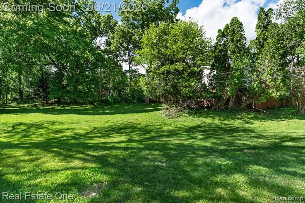 1430 Stockport Drive Rochester Hills City MI 48309