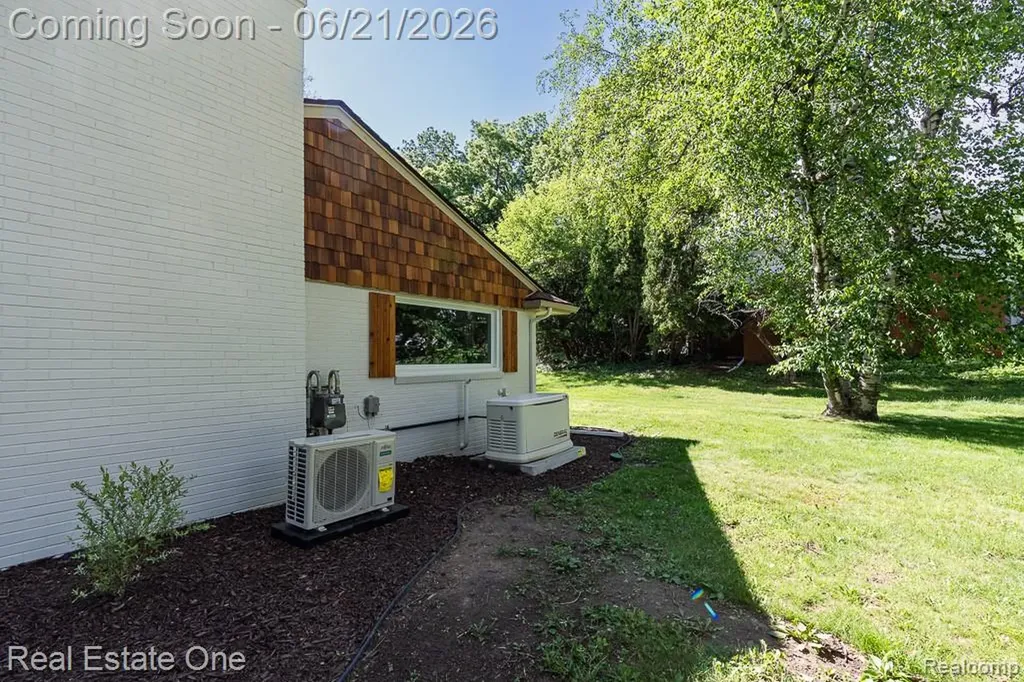 1430 Stockport Drive Rochester Hills City MI 48309