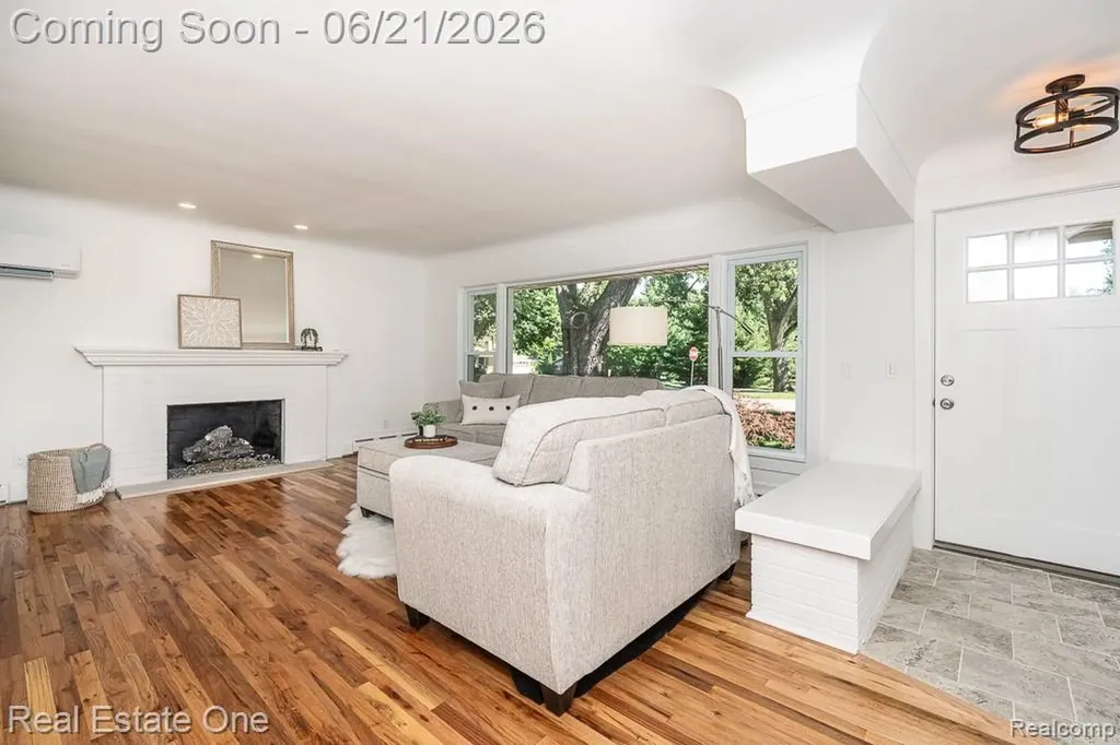 1430 Stockport Drive Rochester Hills City MI 48309
