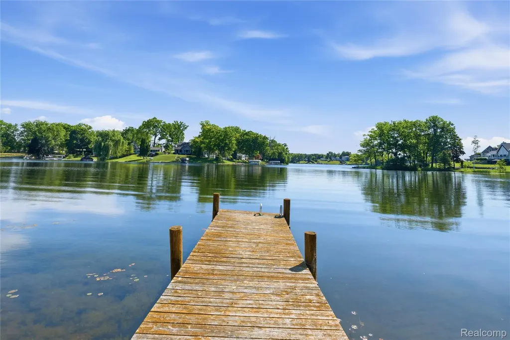 10470 King Road Springfield Charter Township MI 48350