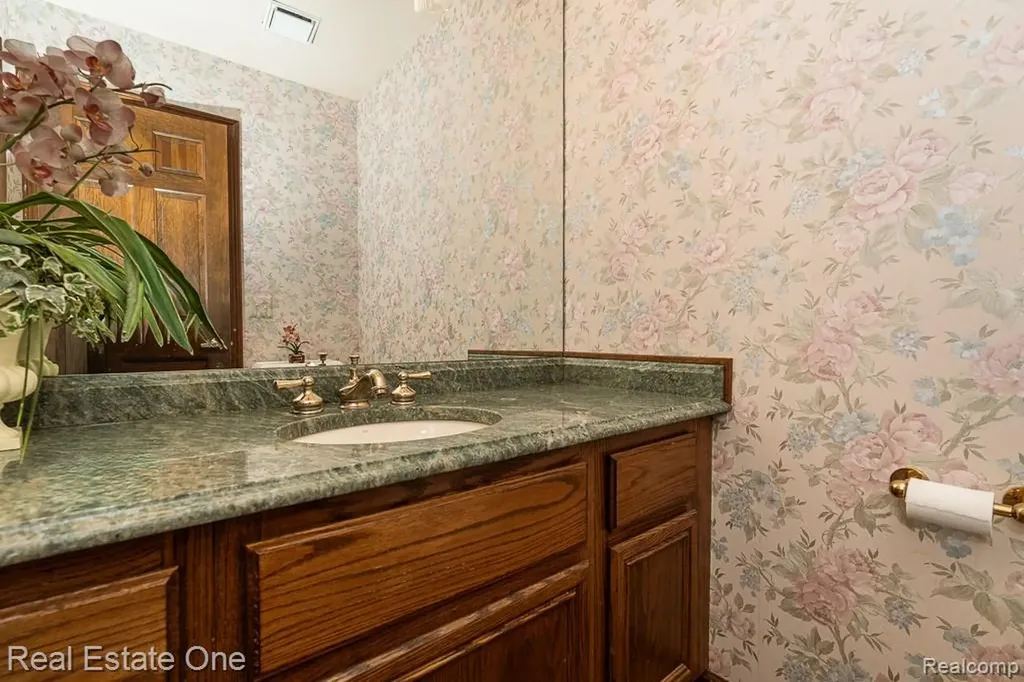 2898 Eagle Drive Rochester Hills City MI 48309