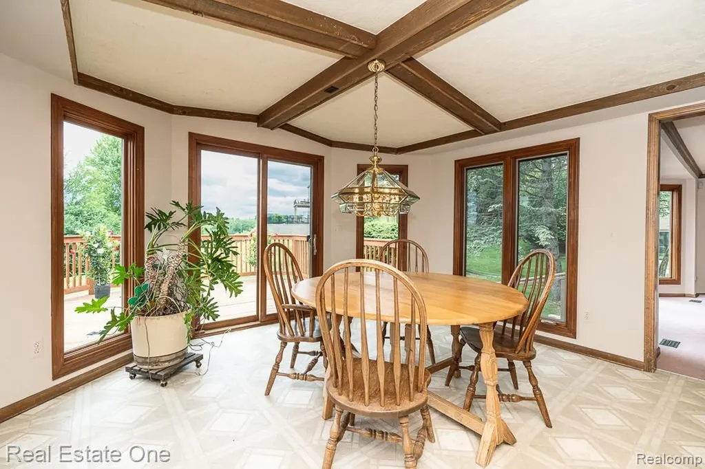 2898 Eagle Drive Rochester Hills City MI 48309