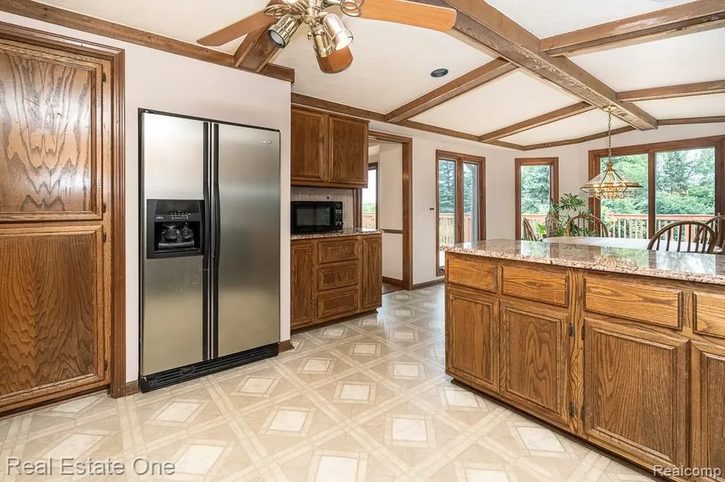 2898 Eagle Drive Rochester Hills City MI 48309