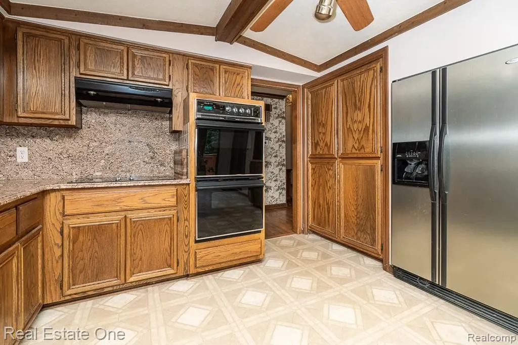 2898 Eagle Drive Rochester Hills City MI 48309
