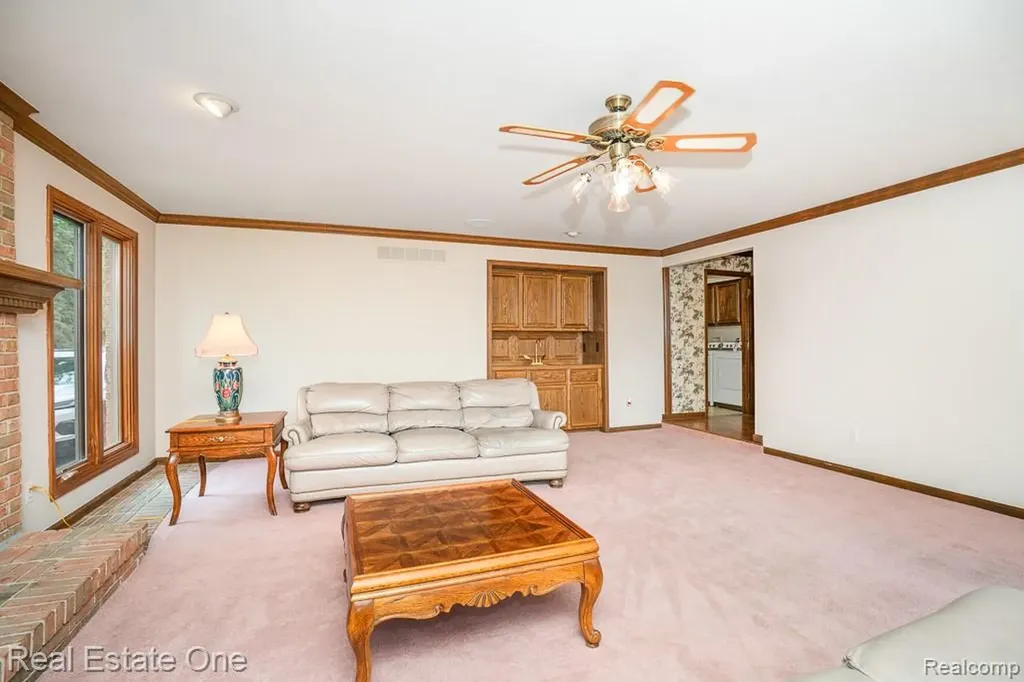 2898 Eagle Drive Rochester Hills City MI 48309