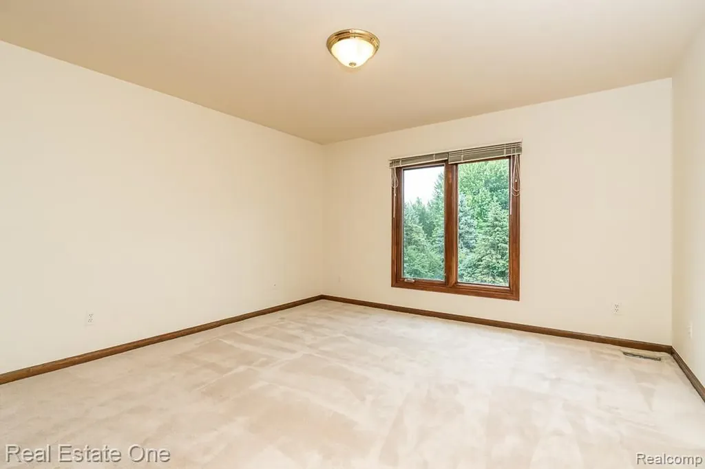 2898 Eagle Drive Rochester Hills City MI 48309