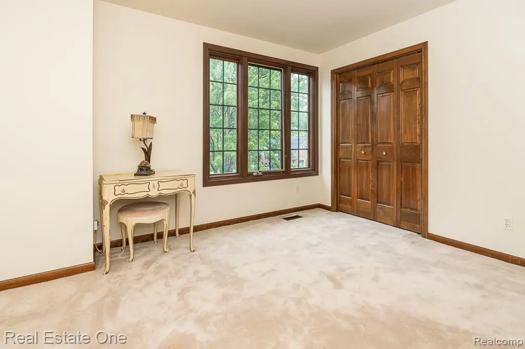 2898 Eagle Drive Rochester Hills City MI 48309