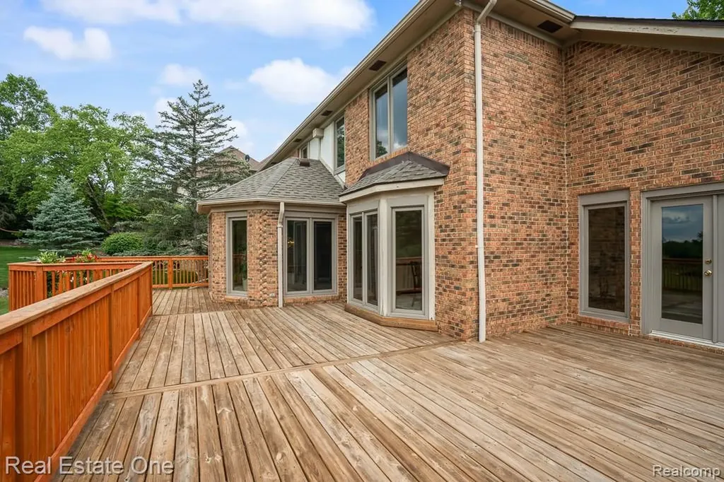 2898 Eagle Drive Rochester Hills City MI 48309
