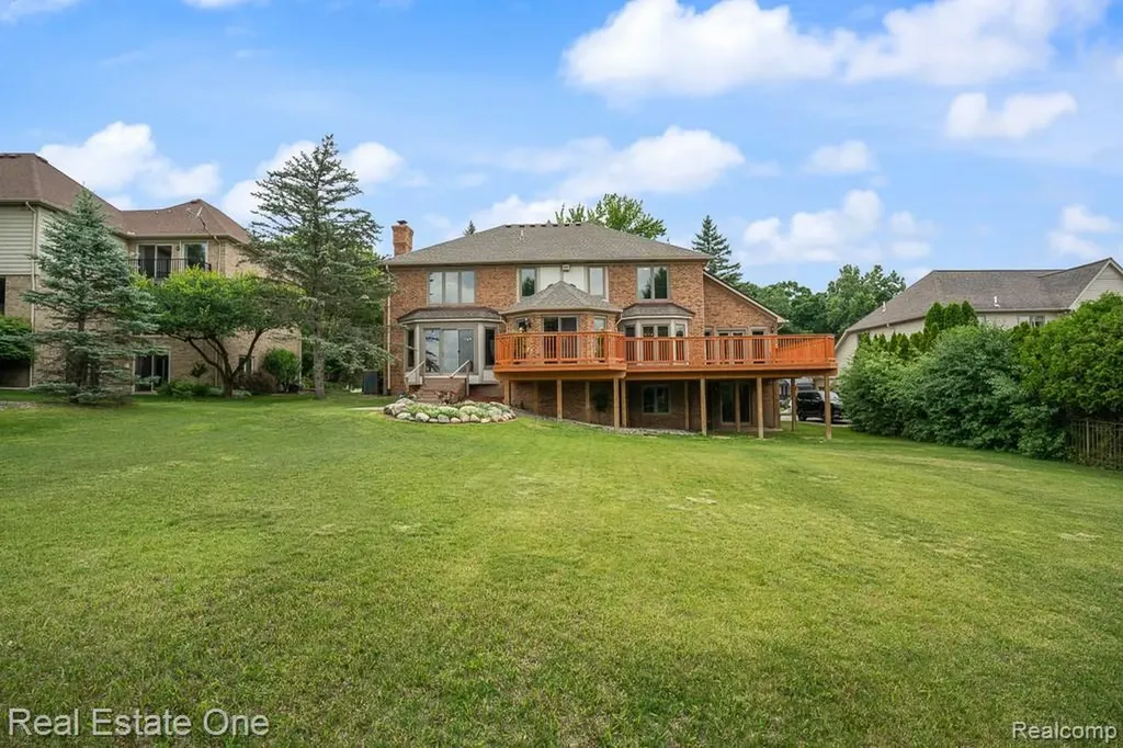 2898 Eagle Drive Rochester Hills City MI 48309