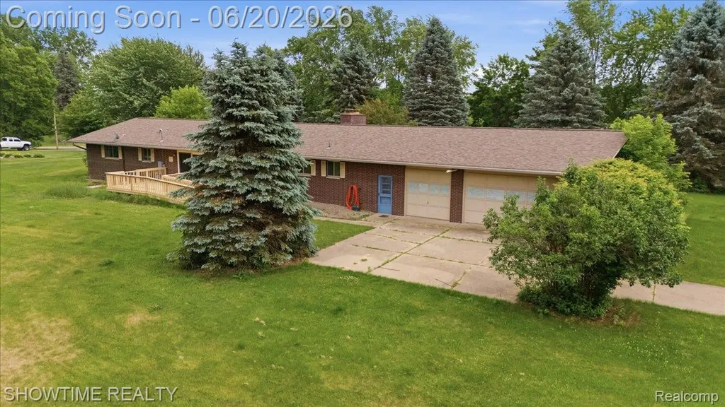 1661 Madeline Drive Lapeer Township MI 48446