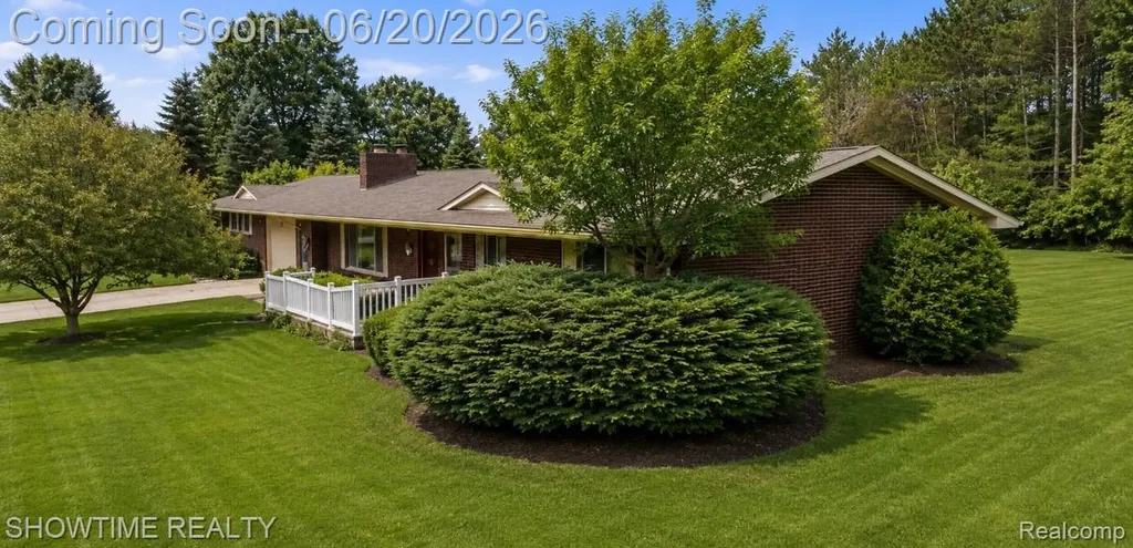 1661 Madeline Drive Lapeer Township MI 48446