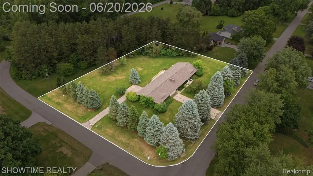 1661 Madeline Drive Lapeer Township MI 48446