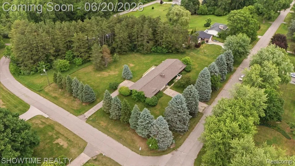 1661 Madeline Drive Lapeer Township MI 48446