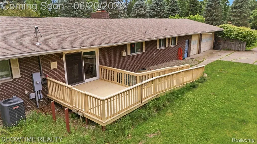 1661 Madeline Drive Lapeer Township MI 48446