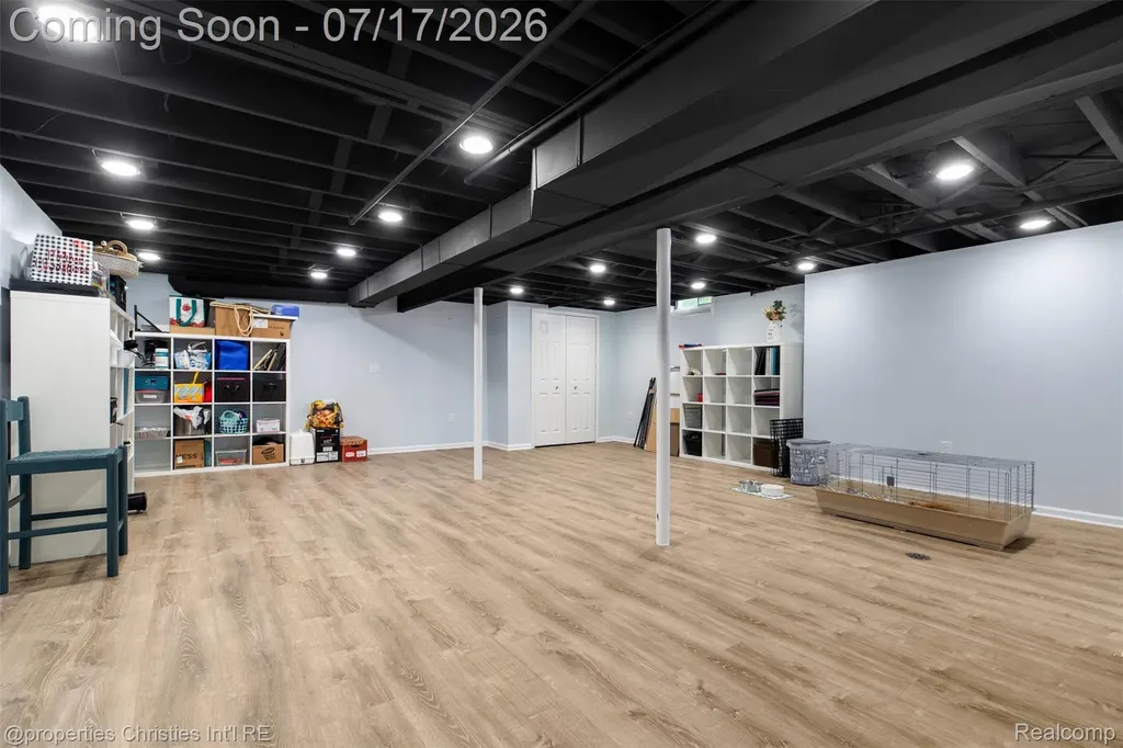 20200 Shores Street St. Clair Shores City MI 48080