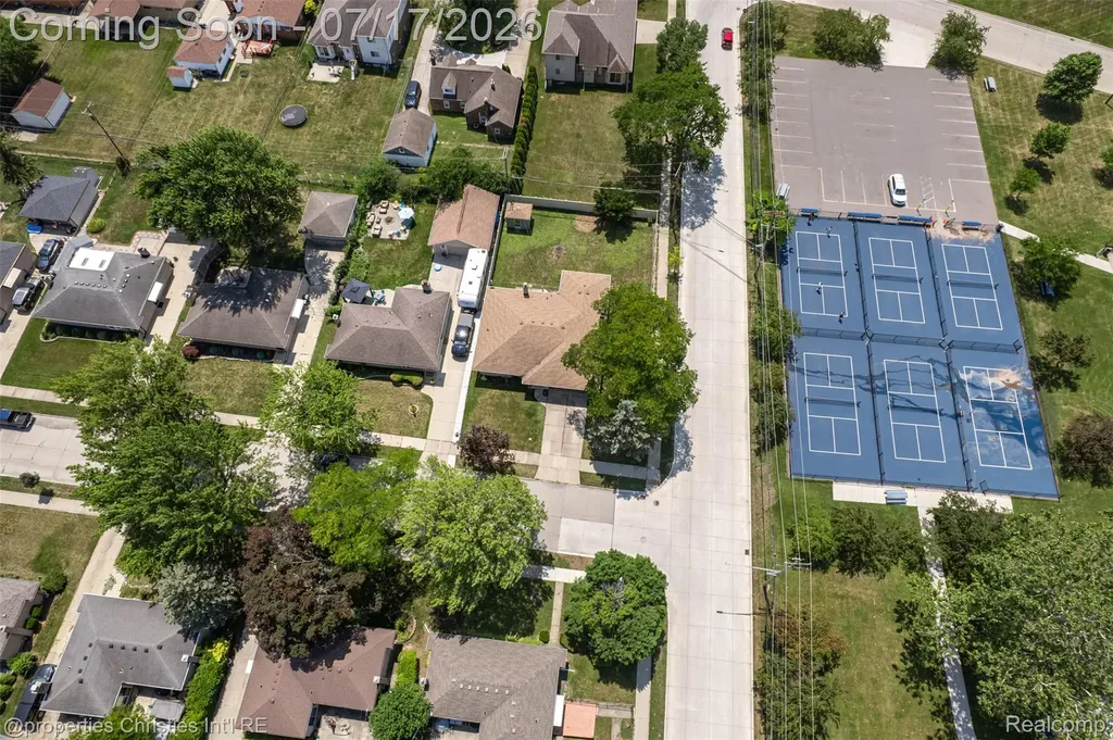 20200 Shores Street St. Clair Shores City MI 48080