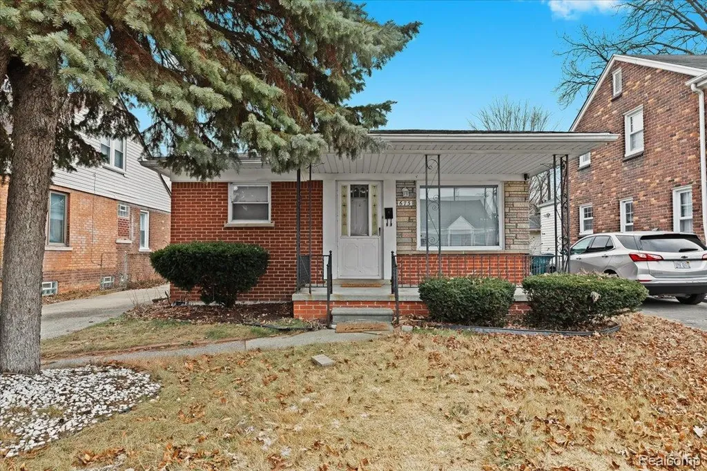 673 Winchester Avenue Lincoln Park City MI 48146