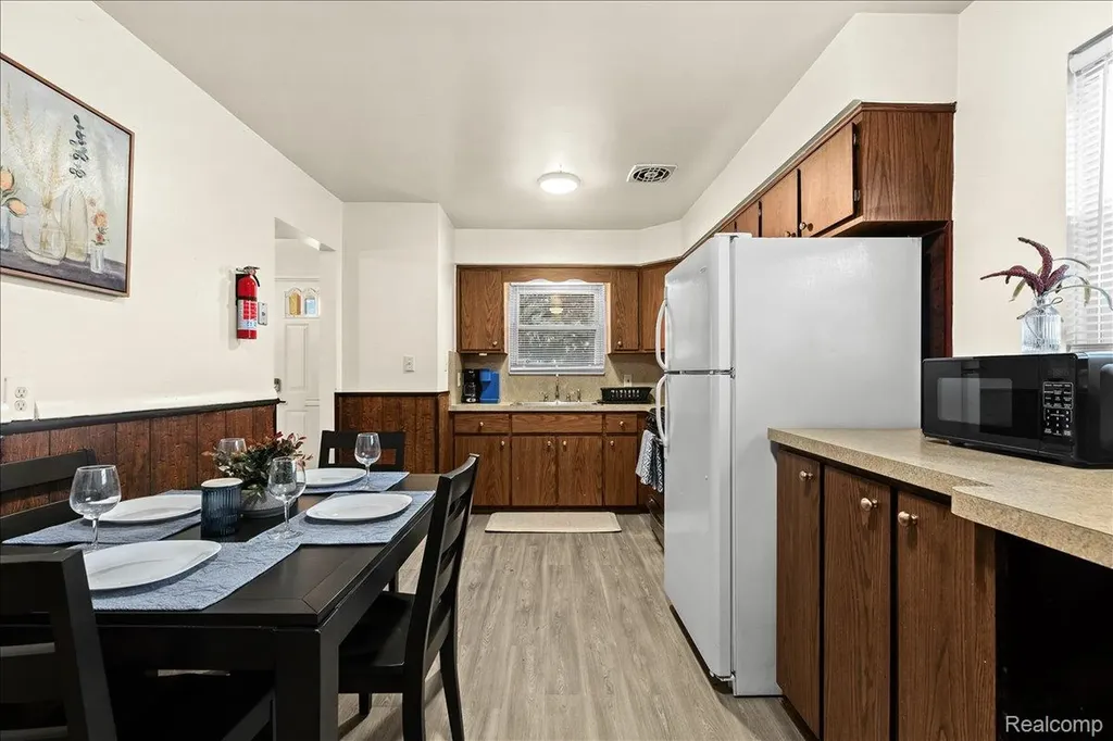 673 Winchester Avenue Lincoln Park City MI 48146