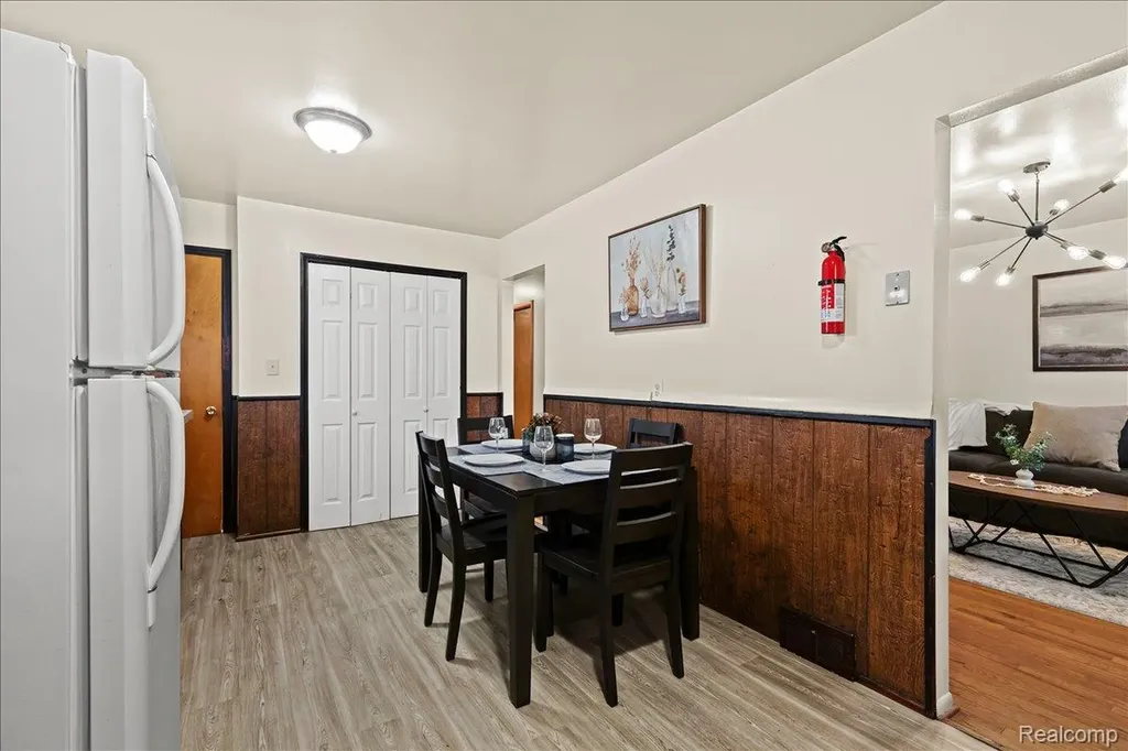 673 Winchester Avenue Lincoln Park City MI 48146