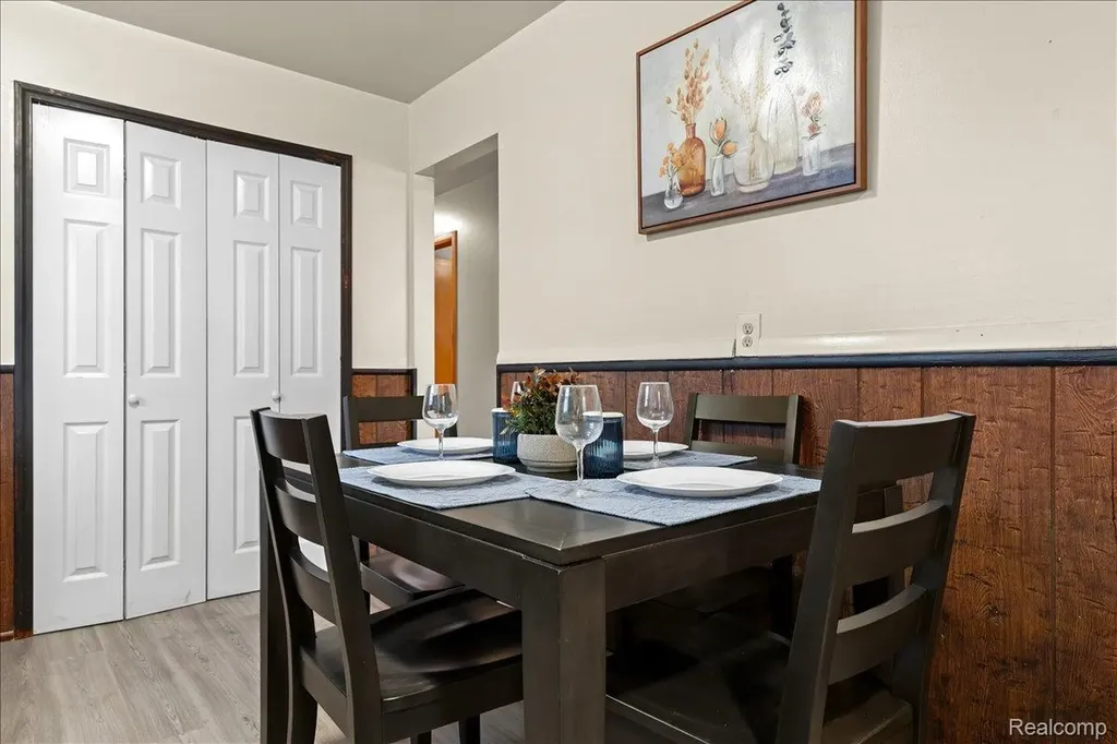 673 Winchester Avenue Lincoln Park City MI 48146