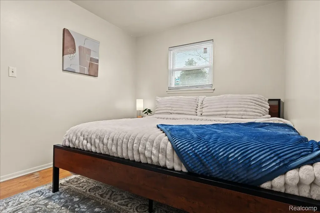 673 Winchester Avenue Lincoln Park City MI 48146